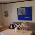 Flekkeroy Sjoboder 4 Soverom 8 Senger * Kjere