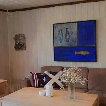 Flekkeroy Sjoboder 4 Soverom 8 Senger * Kjere